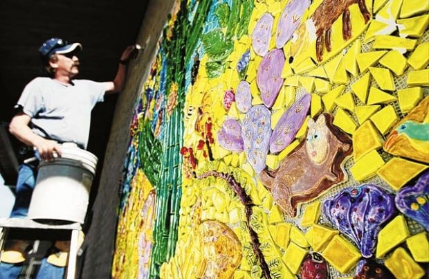 Kids to leave mural 'legacy'  