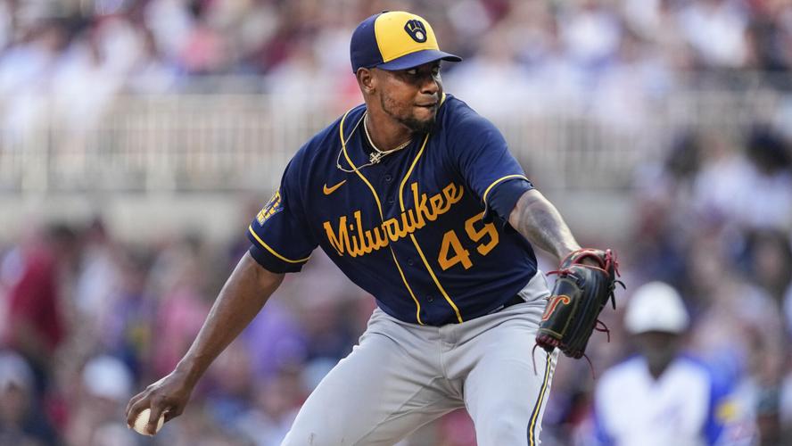 Brewers Braves Baseball