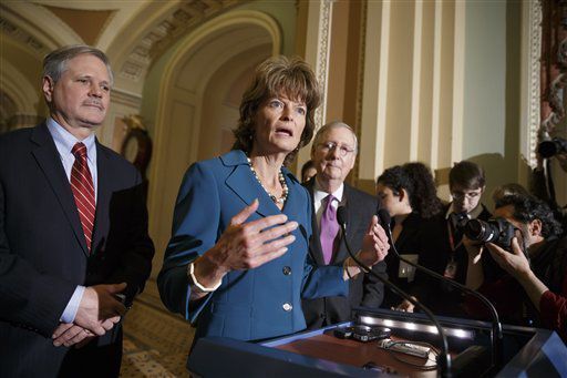 Senate passes bill approving Keystone XL oil pipeline (copy)