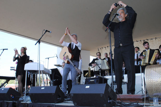 Sergio Mendoza Y La Orkesta