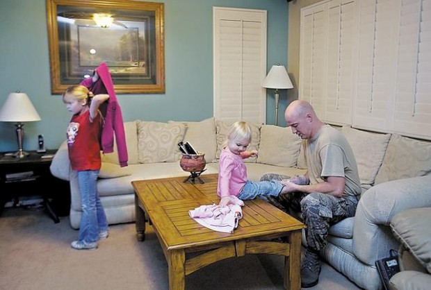 More fathers are go-to parent as military moms are deployed  
