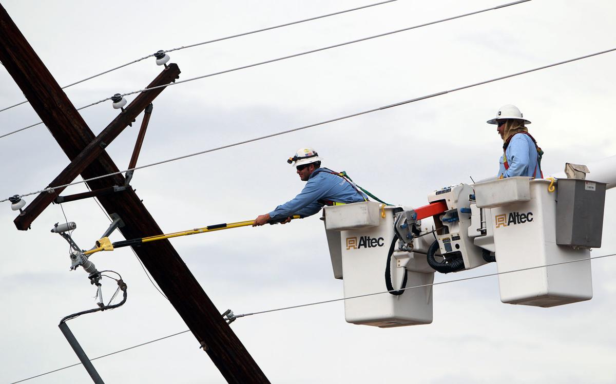 Tucson Electric Power Mulling Ways To Rebate Income Tax Savings To Customers Business News Tucson Com