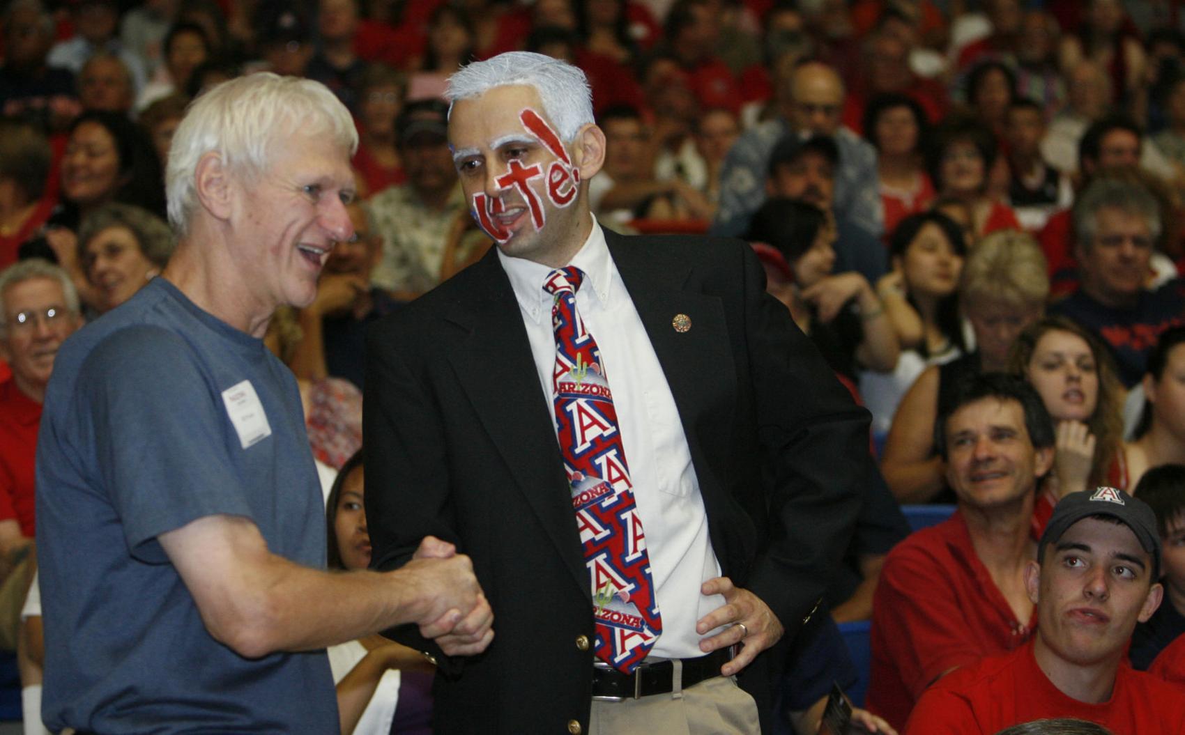 Bill Frieder Looks Back At His Time As Lute Olson s Rival Friend And 
