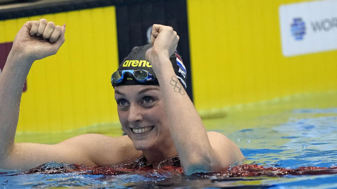 O’Callaghan, Qin complete sweeps at the swimming worlds