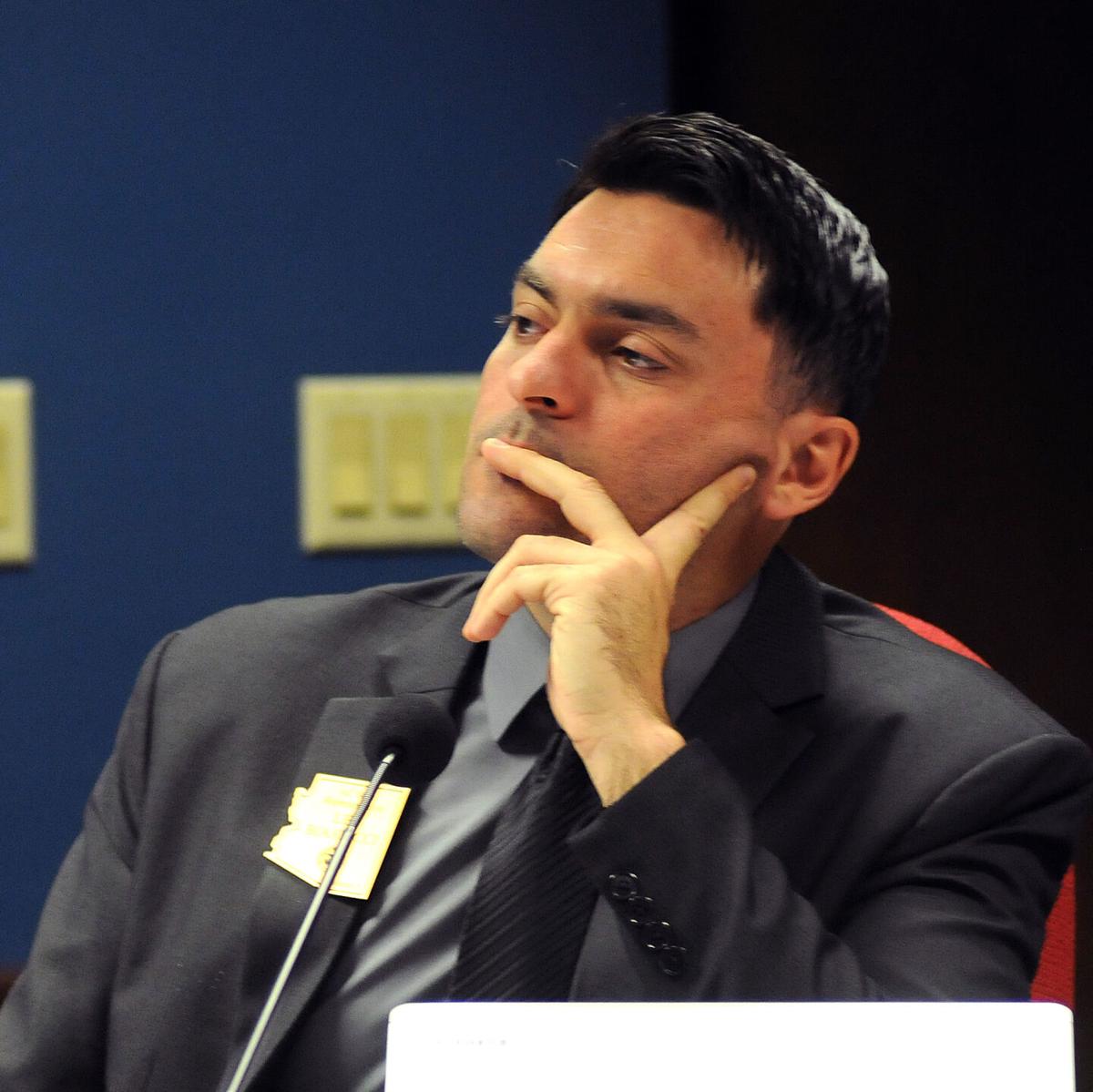 Fines for ignoring Arizona's 'Move Over' could get bigger