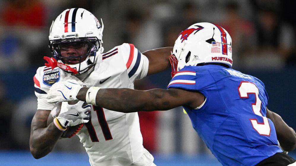 Chris Hunter 'to take a hold of the reins as the leader' of Arizona's receivers