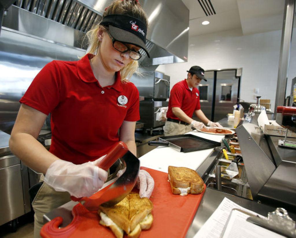 Quiktrip Adds Freshly Made Food Counters To Local Stations News