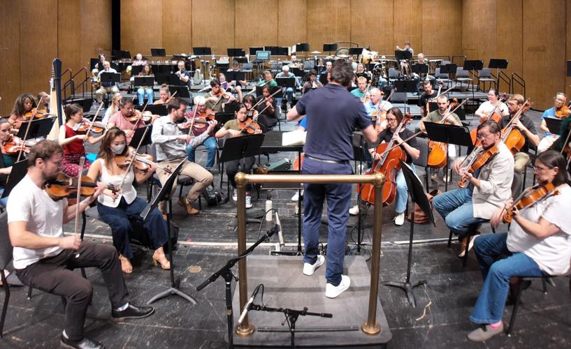 Tucson symphony plays on as Phoenix pauses