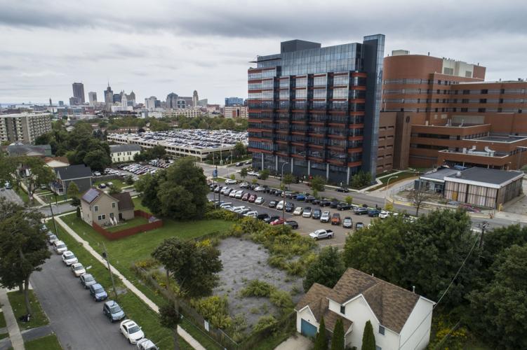 LOCAL FRUIT BELT APARTMENT GEE