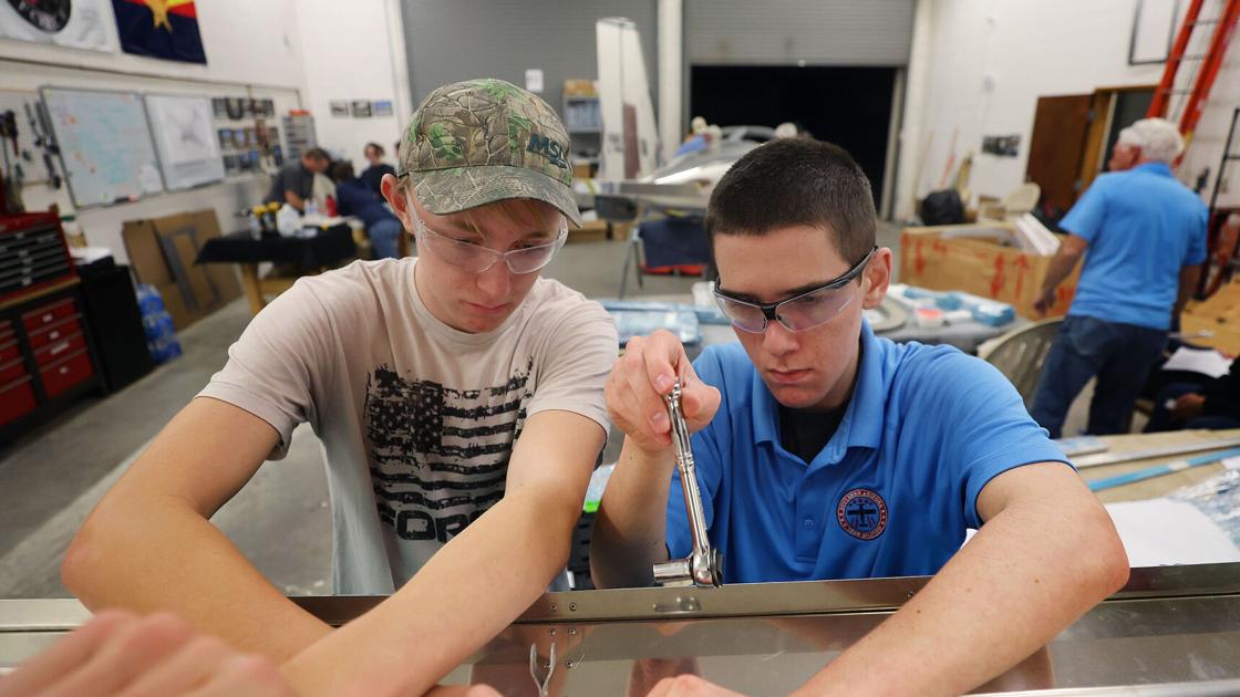Native teenagers learn to construct airplanes at Tucson nonprofit | tucson life Native teenagers learn to construct airplanes at Tucson nonprofit | tucson life