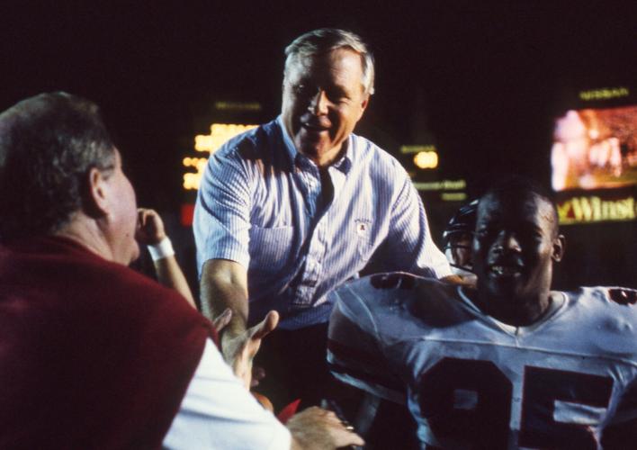 ua_usc 1990-p064.JPG