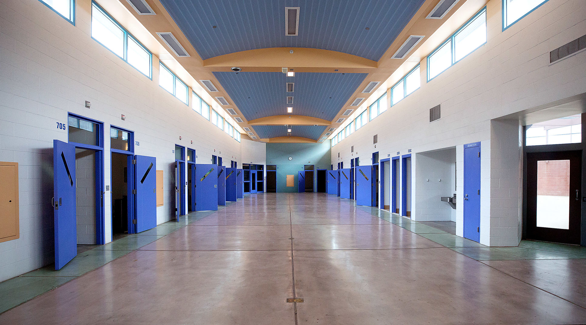 Photos: Tour Of Juvenile Detention Center Where Migrant Families May Be ...