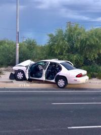 Mother, 2 children injured in serious car crash on Valencia Road