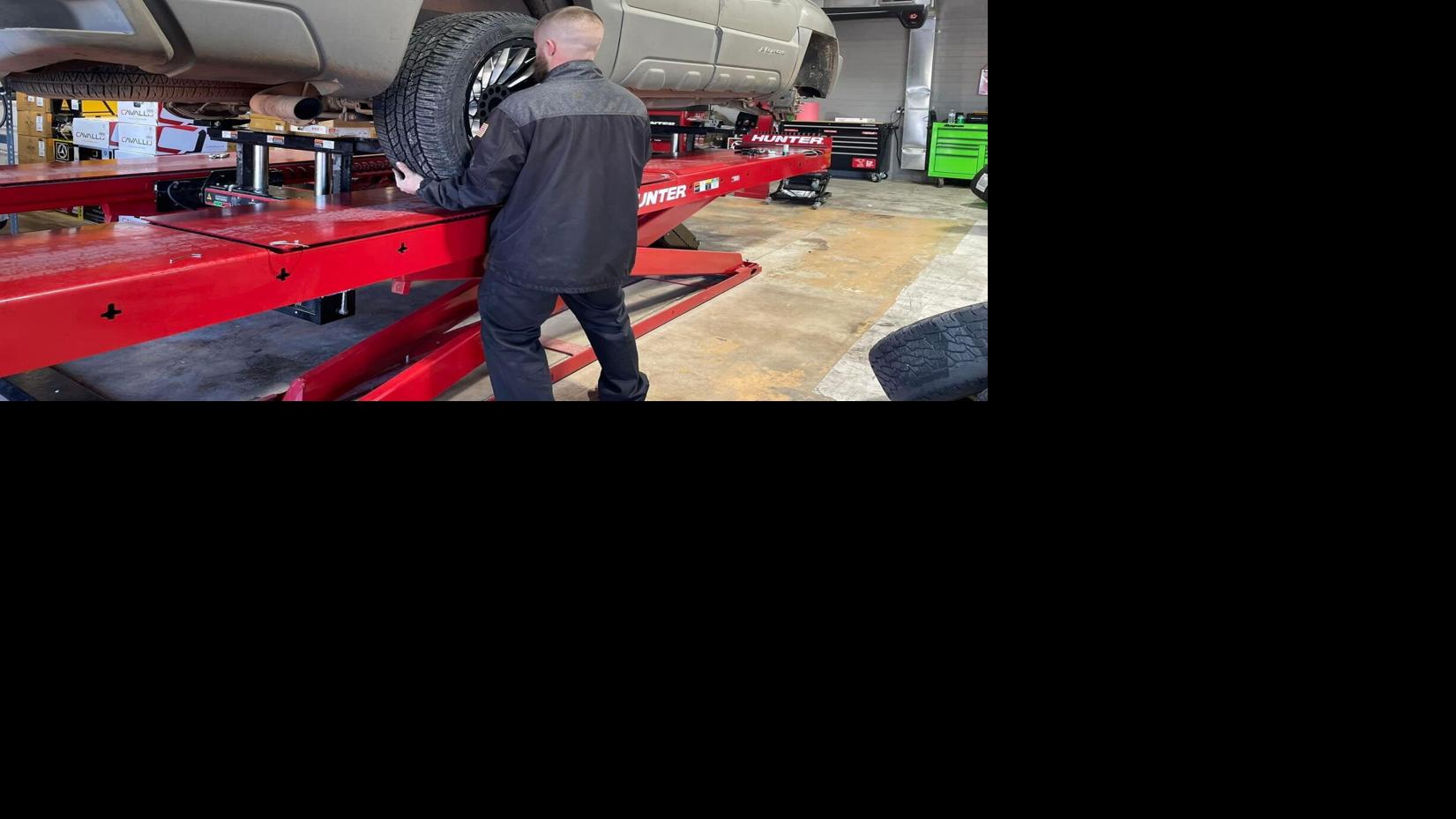 Renttoown tire shop opening fourth Tucson spot