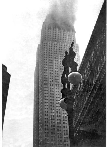 Plane crash into Empire State Building