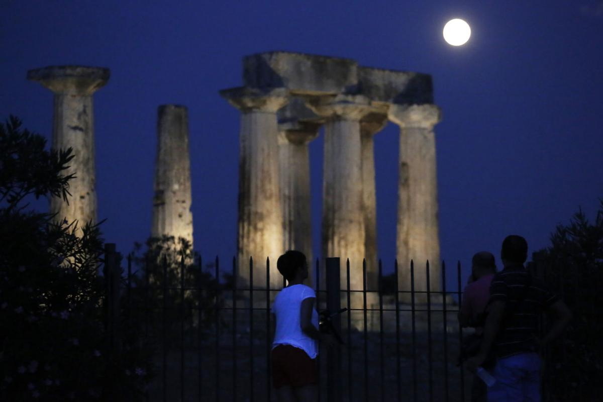 Supermoon around the world