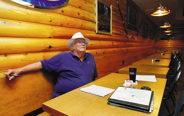 Dispute halts off-track betting on horses  