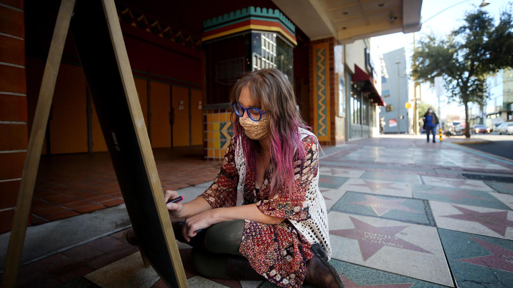 Long-silenced Tucson stages see glimmer of hope to reignite live music scene - Vimarsana News