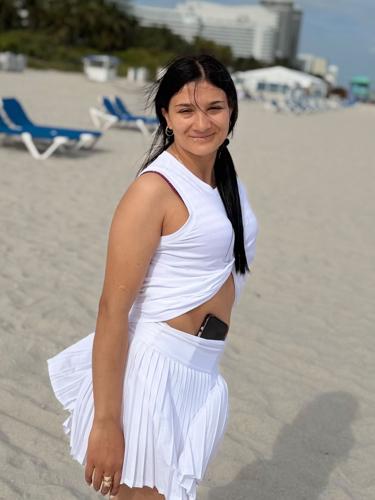 Lesli on beach