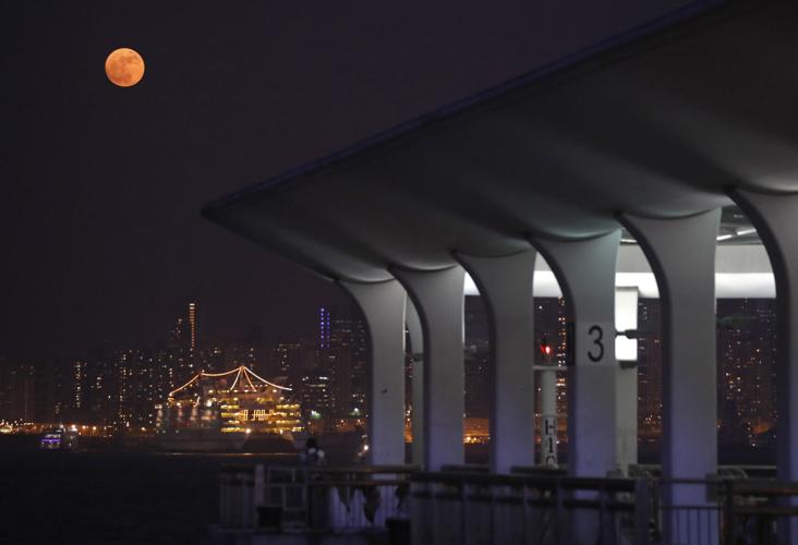 Hong Kong Supermoon