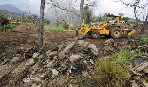 Storm whacks Cochise County; 2 swept away, but they're OK    