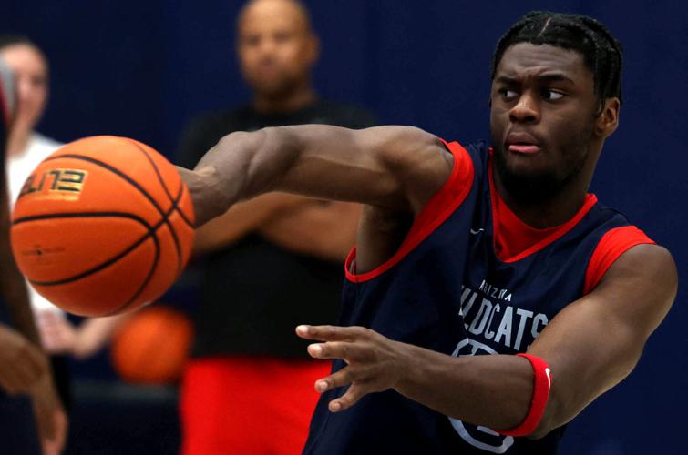Arizona mens basketball practice