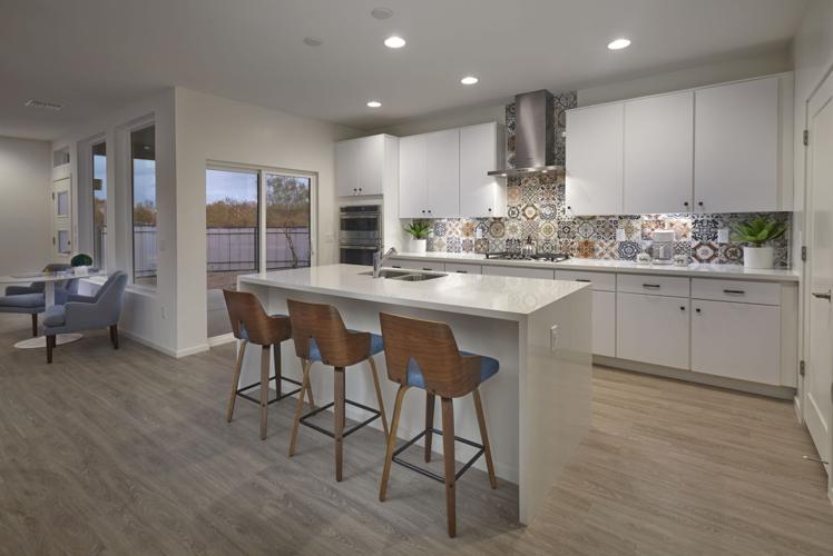 2069-Kitchen2.jpg