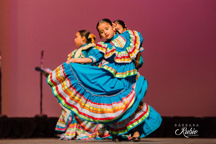 Ballet Folklorico Tapatío