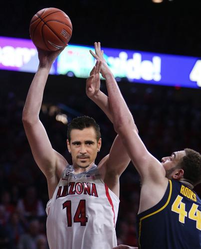 In the role of Dusan Ristic ... Colin Farrell