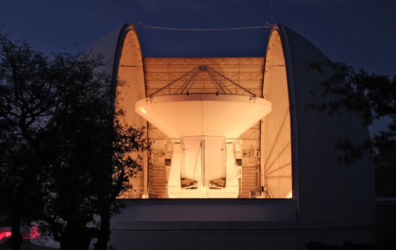 New study with Tucson ties sheds light on how black holes binge and purge