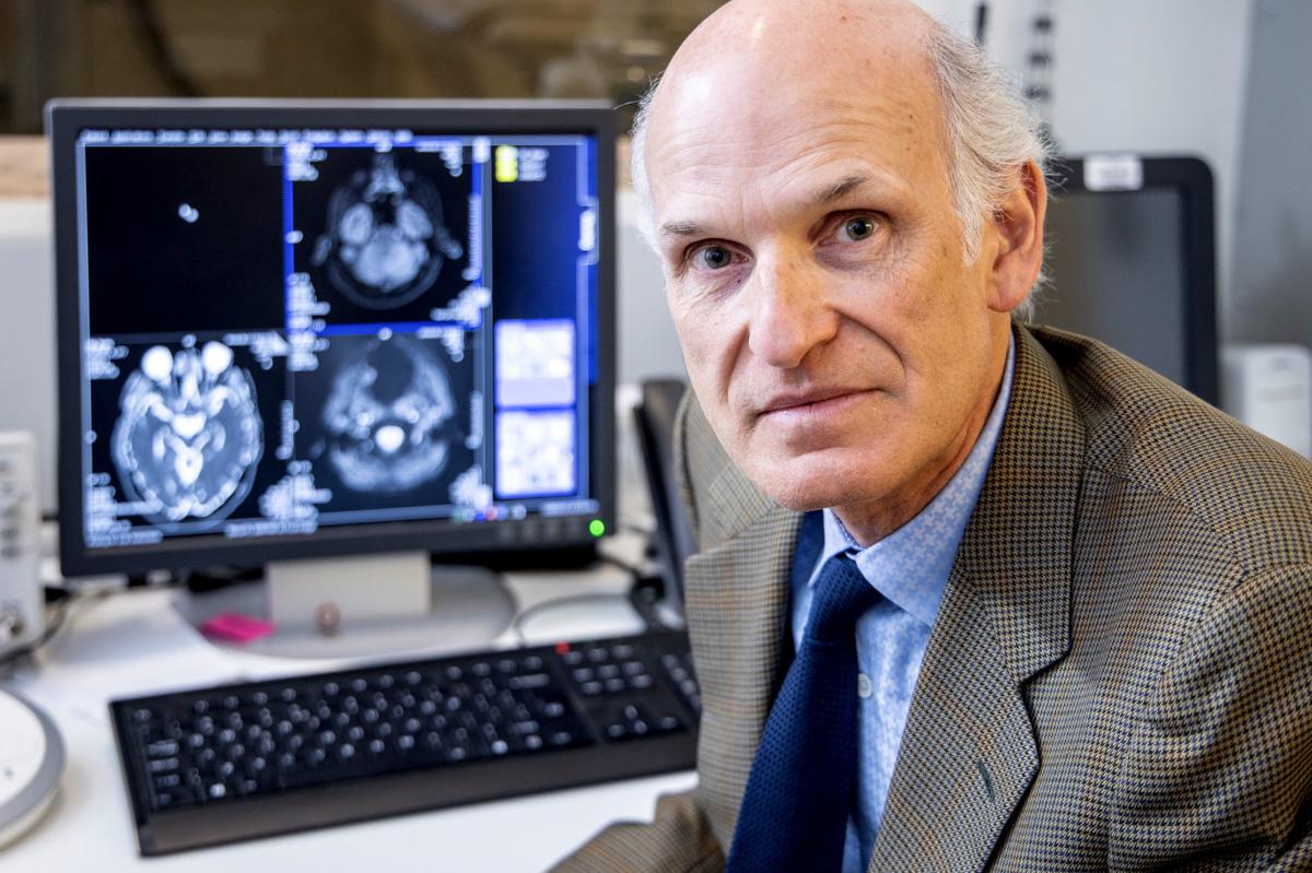 Dr. Diego Martin español