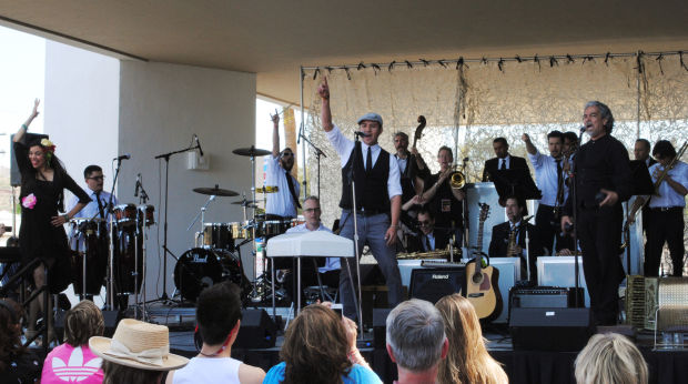 Sergio Mendoza Y La Orkesta