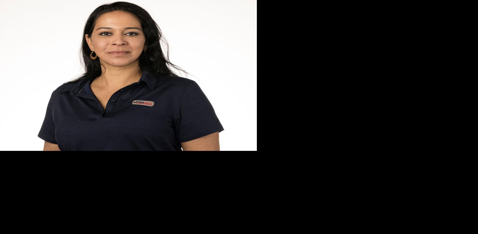 Deborah Martinez-Garibay (LE)