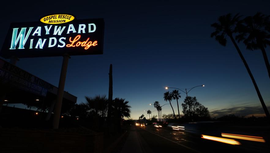 Wayward Winds Lodge, 707 W. Miracle Mile