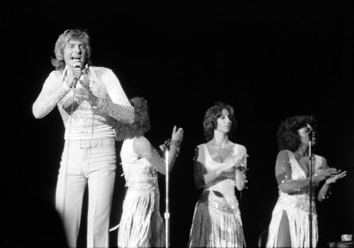 Barry Manilow in Tucson