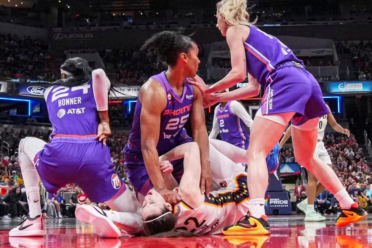 Phoenix Mercury forward Alyssa Thomas (25)