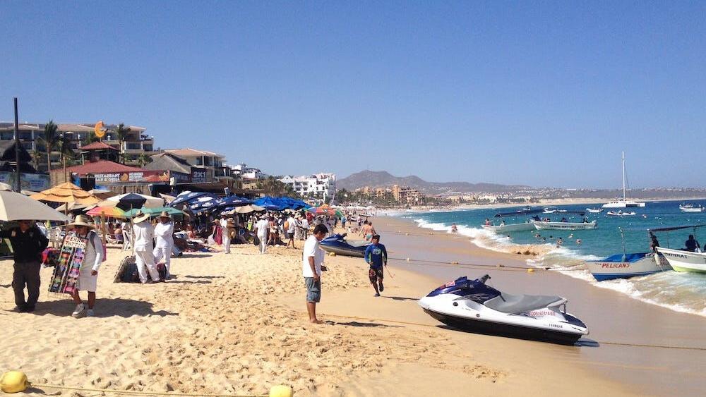 Arizona to have semiprivate flights to Mexico's Cabo