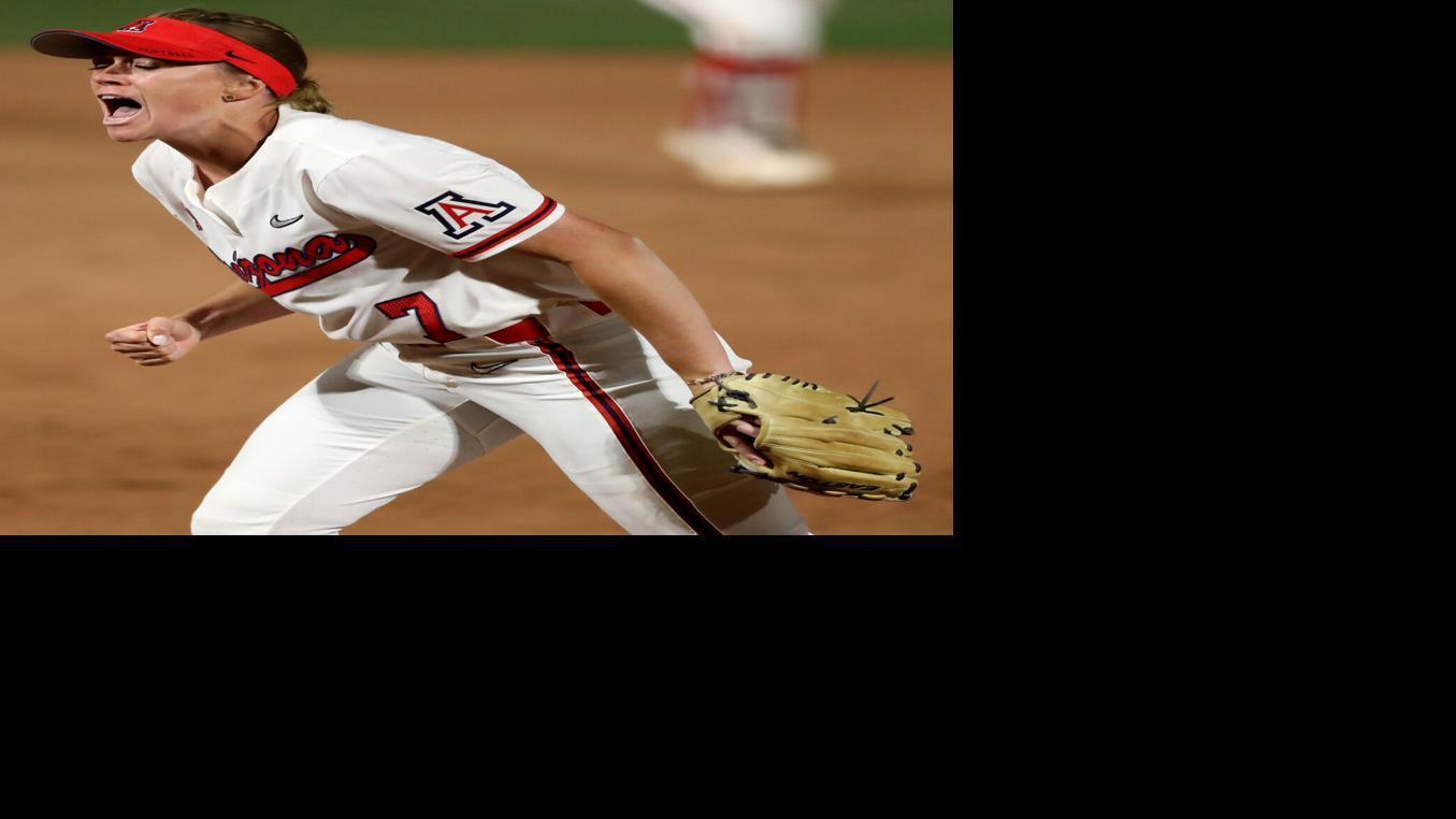 051222-tuc-spt-uasoftball-p1