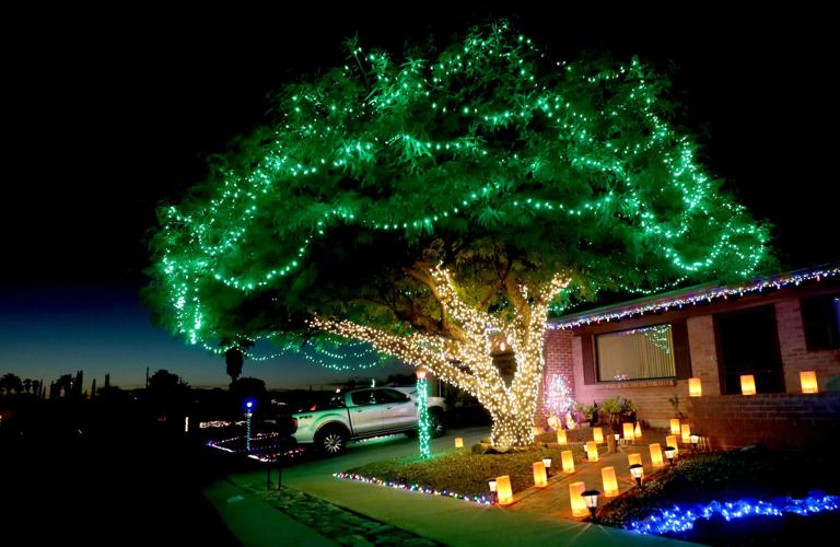 Luces de Navidad en casas de Tucson, 2020 (LE)