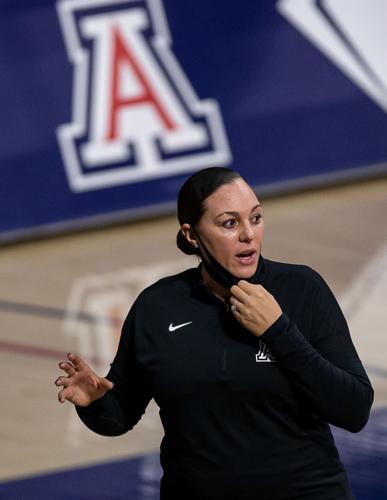 010221-spt-ua womens hoops-020.JPG