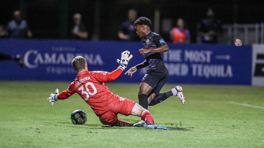 Shak Adams vs Greenville.jpg