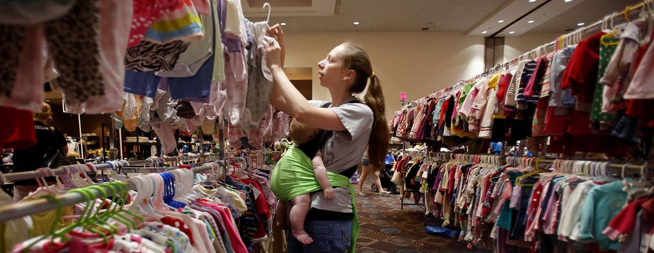 12 Ways to Find Hangers for the Consignment Sale