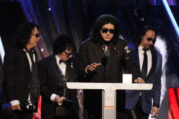 Ronstadt feted by Rock and Roll Hall of Fame