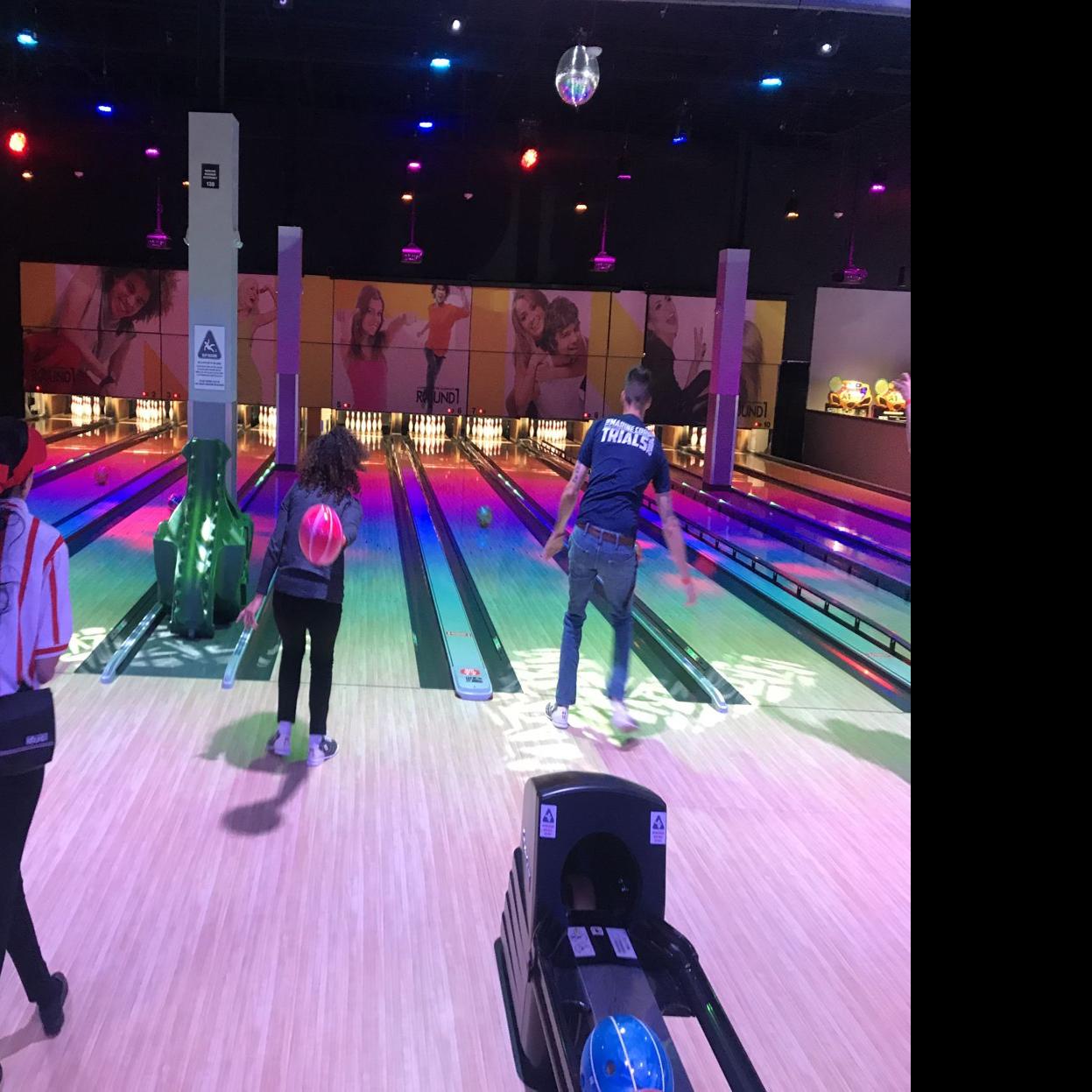 New Round 1 Is Two Floors Of Games Flashing Lights Food And Sound It S An Experience To Do Tucson Com
