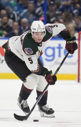 Coyotes Lightning Hockey