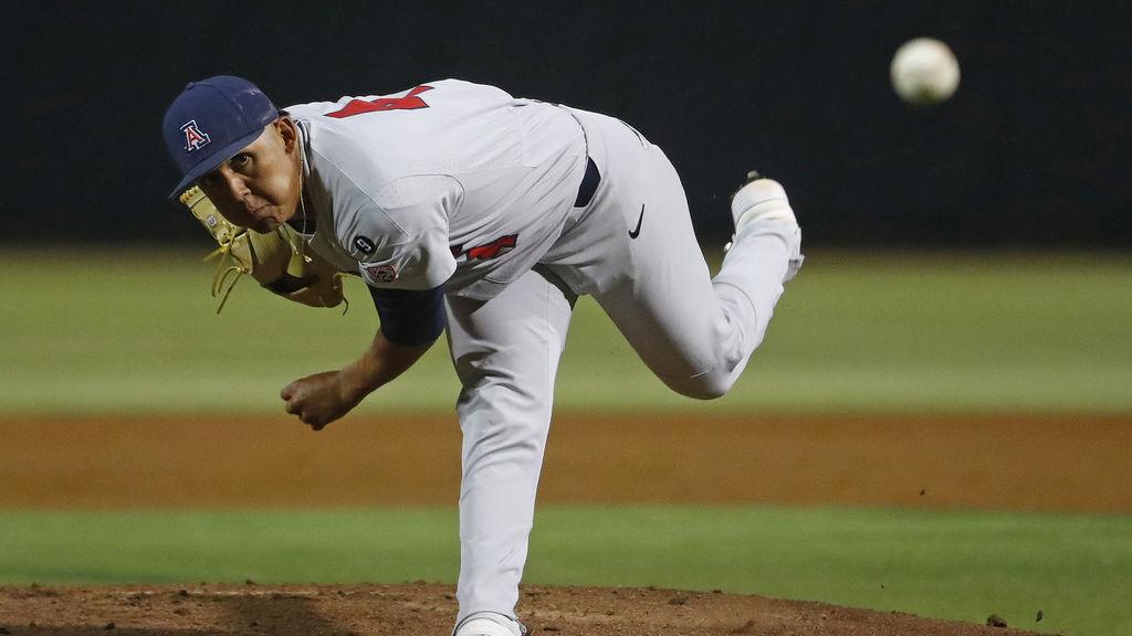Arizona pitchers Randy Abshier, Gil Luna suspended for Super Regional vs. Ole Miss