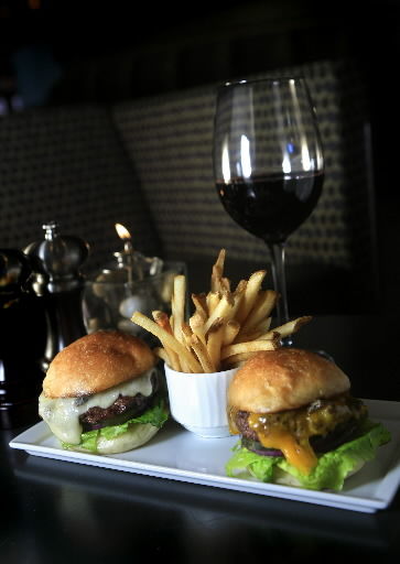 Sliders: Mini-burgers with a big Tucson following  