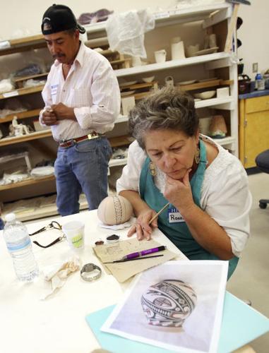 2-day workshop teaches intricacies of Mata Ortiz-style of pottery-making    