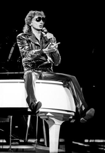 Barry Manilow in Tucson