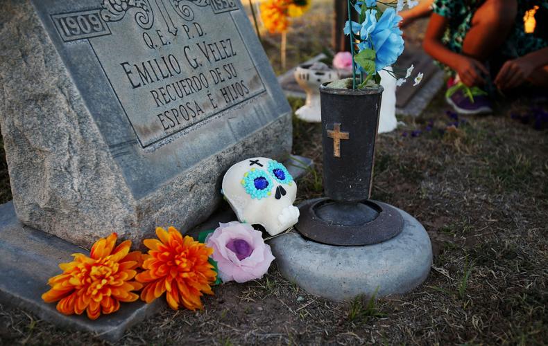 Dia de los Muertos altar (LE)